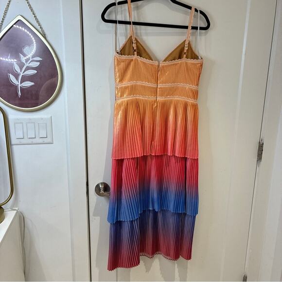Marchesa Notte Ombré Pleated Cocktail Tea Dress Sz 4 - Picture 4 of 12